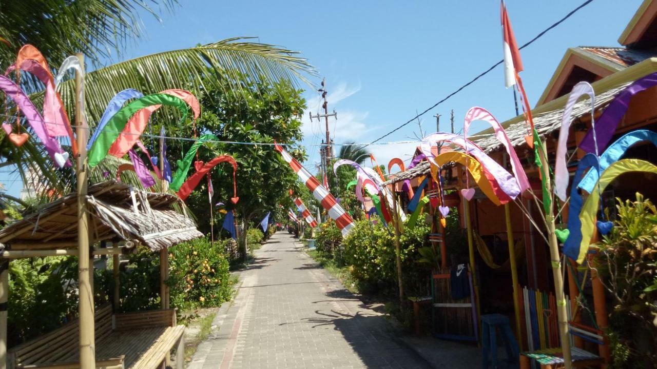 Novita Homestay Bunaken Ngoại thất bức ảnh
